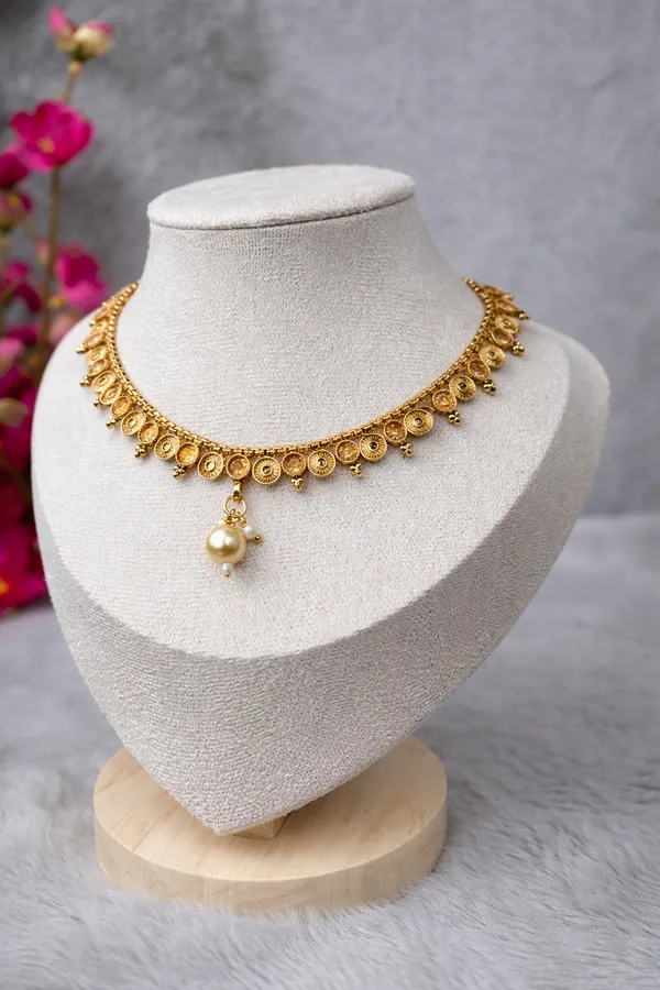 Sun_Radiance_1gm_Gold_Plated_Pearl_Choker_Set