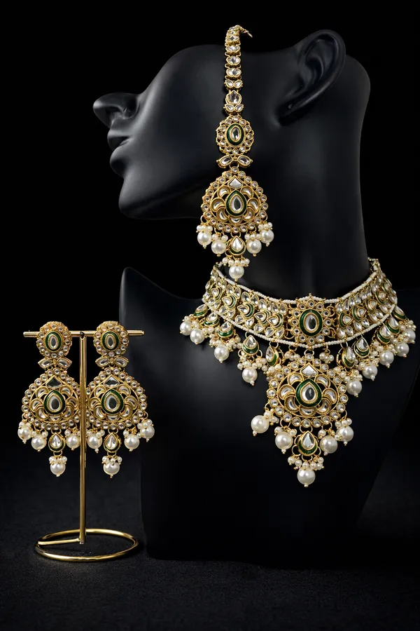 Emerald_Green_And_Gold_Heritage_Kundan_Bridal_Necklace_Set_Premium_Multi_Strand_Pearls_For_Women