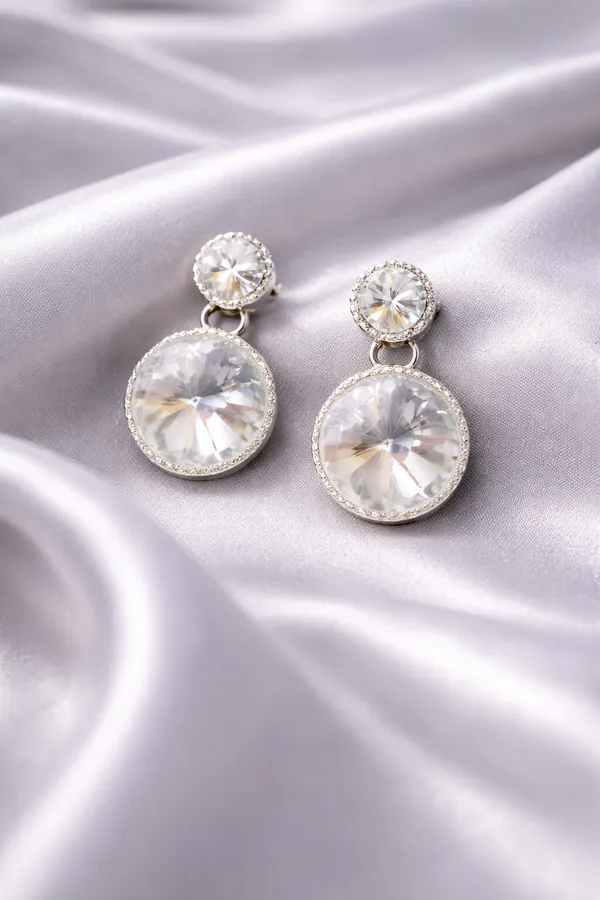 Silver_And_Clear_Classic_Look_Crystal_Necklace_Set_For_Women