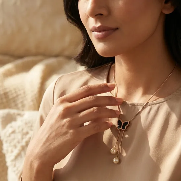 Mikudi_Signature_Clover_Butterfly_Necklace_For_Women