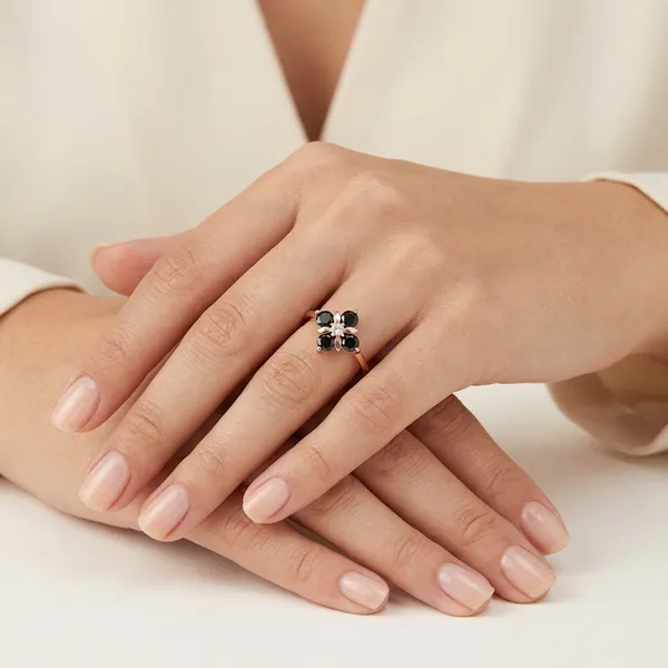 Stylish_Black_Flower_Crystal_Rose_Gold_Ring_And_For_Women