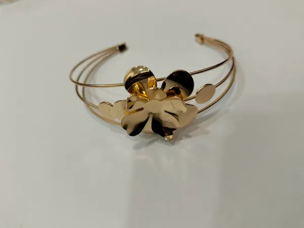 Flower_Cuff_Bracelet_For_Women