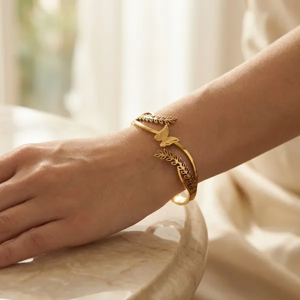 Gold_Cuff_Bracelet_For_Women