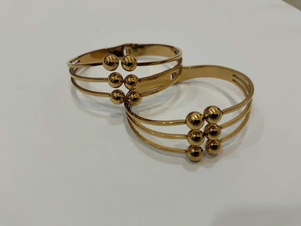 Golden_Bead_Open_Bangles_For_Women