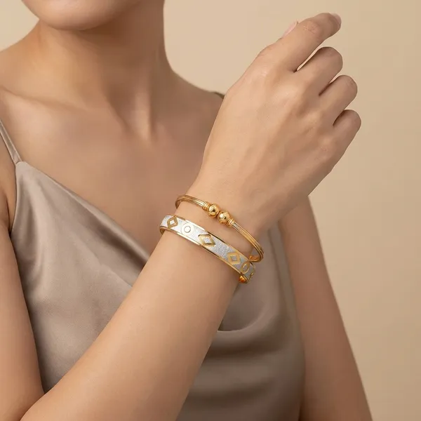 Auraelin_Luxe_Cuffs_For_Women