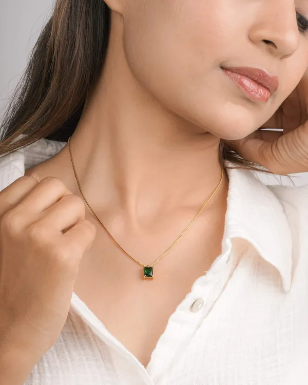 Gold_Premium_Necklace_For_Women