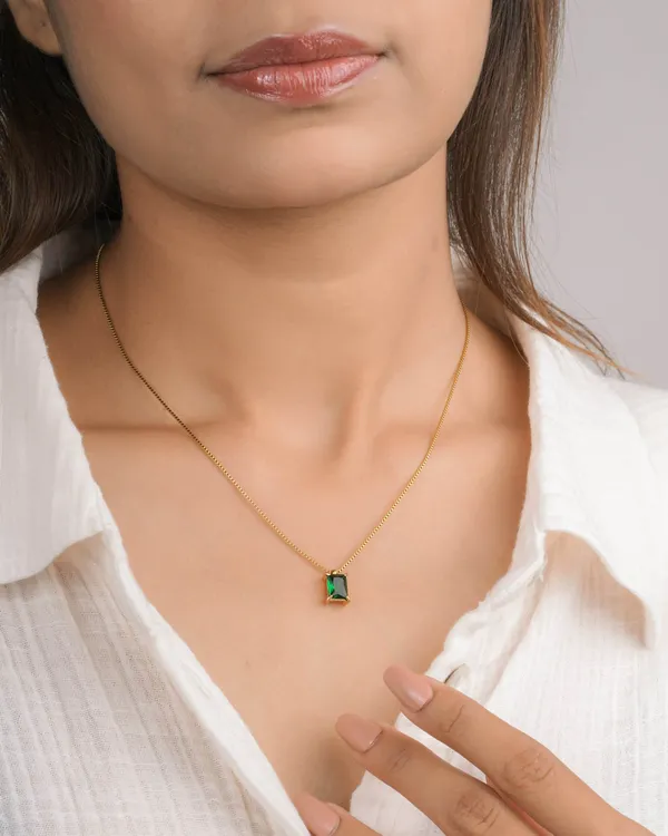Gold_Premium_Necklace_For_Women