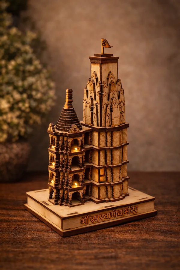 Wooden_Premium_Shree_Dwarkadhish_Temple_For_Home_Decor