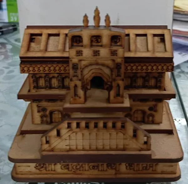 Wooden_Premium_Shree_Badrinath_Temple_With_Light_For_Home_Decor