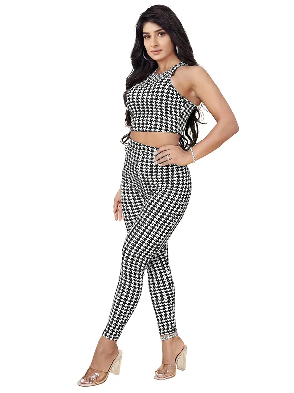 White_and_Black_Houndstooth_Print_Casual_Two-Piece_Top_And_Joggers_For_Women