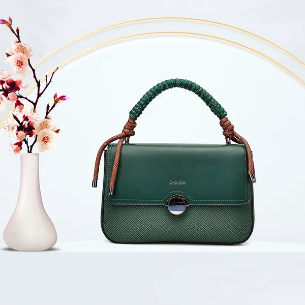 Green_Textured_Handbag_with_Woven_Handle_for_Women