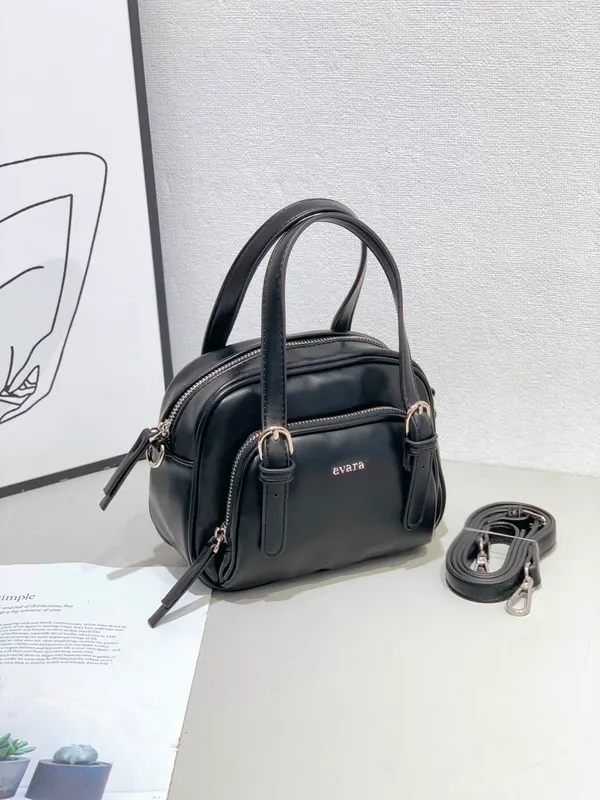 Black_Leather_Dome_Satchel_Handbag_with_Detachable_Strap