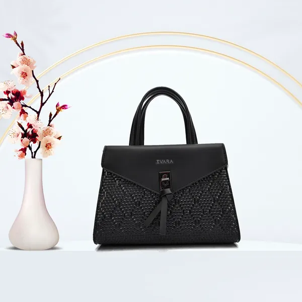 Black_Textured_Structured_Handbag_with_Tassel_Detail_for_Women