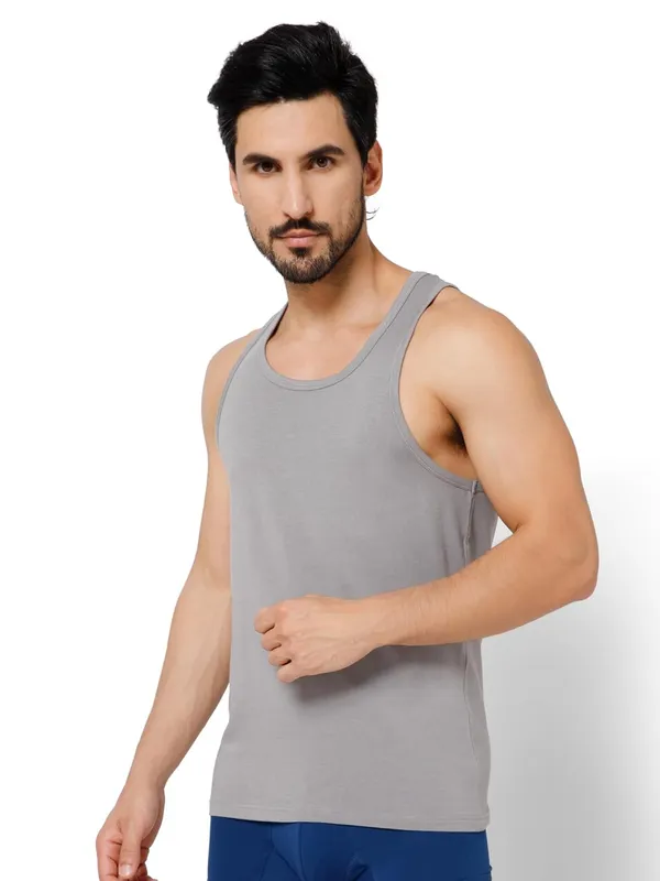 OXYZONE_Men's_Pima_Cotton_Vest_Super_Soft_Solid_Round_Neck_Sleeveless_Baniyan_Innerwear_for_Men,_Breathable,_Odour-Free,_Anti_Bacterial_Finish_Regular_Fit_Undershirt