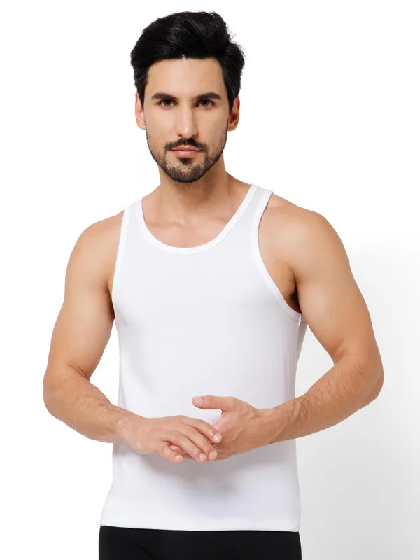 OXYZONE_Men's_Pima_Cotton_Vest_Super_Soft_Solid_Round_Neck_Sleeveless_Baniyan_Innerwear_for_Men,_Breathable,_Odour-Free,_Anti_Bacterial_Finish_Regular_Fit_Undershirt