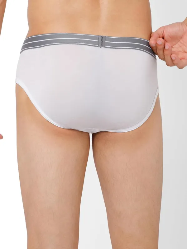 OXYZONE_Men's_Modal_Solid_Brief_with_Sweat-Absorbent_&_Anti-Odour_Fabric,_Lightweight,_Tag-Free,_Breathable_Innerwear_with_Outer_Soft_Waistband