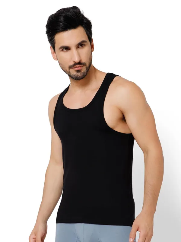 OXYZONE_Men's_Modal_Vest_Super_Soft_Solid_Round_Neck_Sleeveless_Baniyan_Innerwear_for_Men,_Breathable,_Odour-Free,_Anti_Bacterial_Finish_Regular_Fit_Undershirt