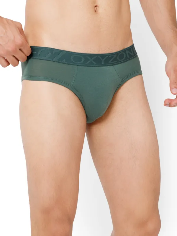 OXYZONE_Men's_Supima_Cotton_Solid_Brief_with_Anti-Odour_&_Sweat-Absorbent_Fabric,_Lightweight,_Tag-Free,_Breathable_Innerwear_with_Outer_Soft_Waistband