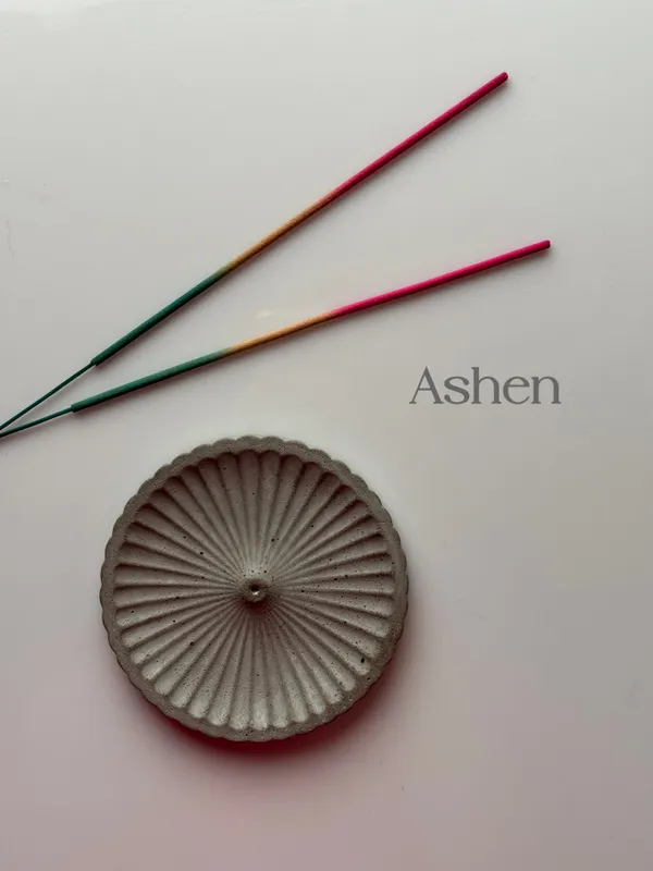 Miro_Incense_Stick_Holder_|_Grey_|_6W_X_1H_Cm