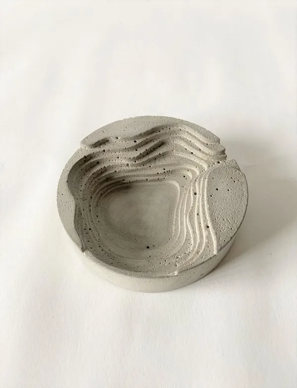 Muralla_Roja_Concrete_Cement_Ashtray_|_Grey_|_11.9W_X_3H_Cm