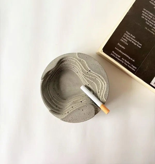 Muralla_Roja_Concrete_Cement_Ashtray_|_Grey_|_11.9W_X_3H_Cm