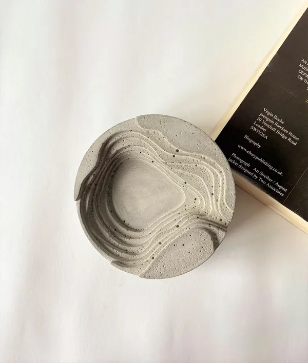 Muralla_Roja_Concrete_Cement_Ashtray_|_Grey_|_11.9W_X_3H_Cm