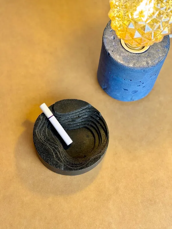 Muralla_Roja_Concrete_Cement_Ashtray_|_Black_|_11.9W_X_3H_Cm