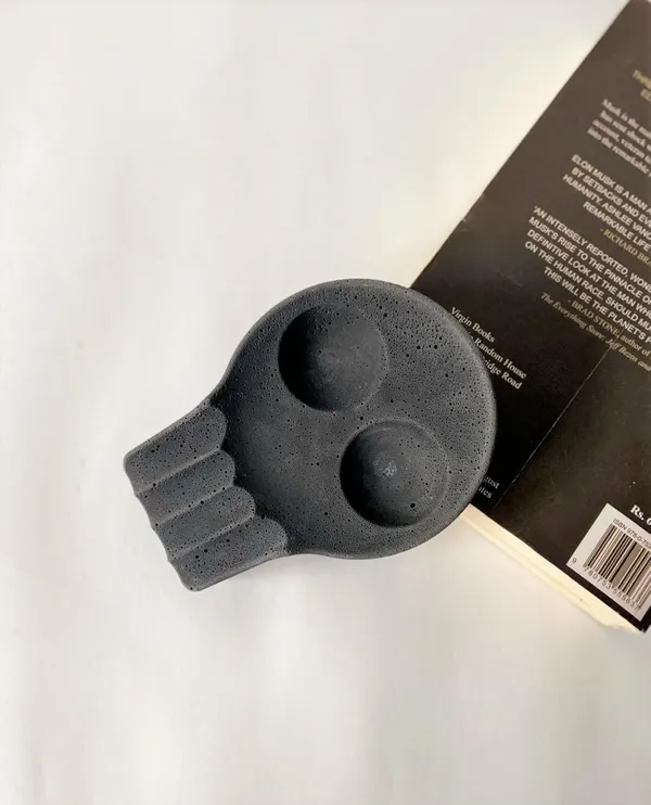 Punisher_Concrete_Ashtray_|_Black_|_12L_X_9W_X_1.5H_Cm