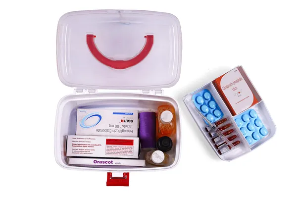 Medical_Box_With_Secure_Lock_|_Portable_First_Aid_Storage_Organizer_For_Home,_Office_&_Travel_|_Multi-Compartment_Medicine_Box_For_Pills_(White)_Pack_Of_1_Pcs