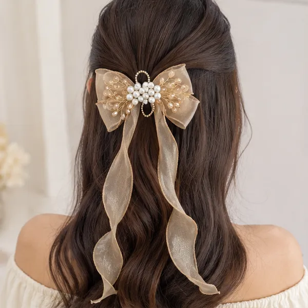 The_Pearl_Petal_Cascade_Bow