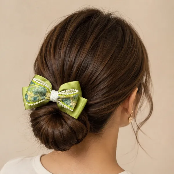 Handmade_Green_Pearl_Lace_Hair_Bow_Clip_for_Girls_&_Women