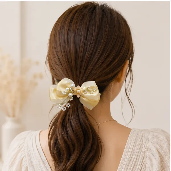 Golden_Ivory_Bloom_Bow