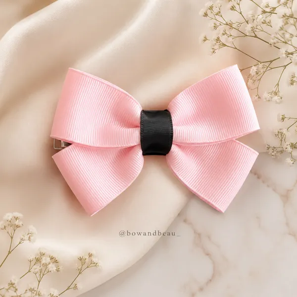 The_Classic_Petite_Bow
