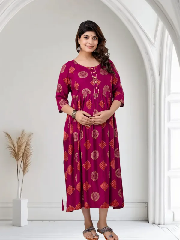 Maroon_Viscose_Rayon_Floral_Print_Regular_Dress_For_Women