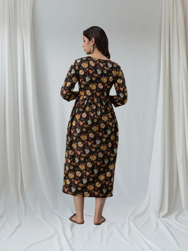 Black_Pure_Cotton_Floral_Print_Regular_Dress_For_Women