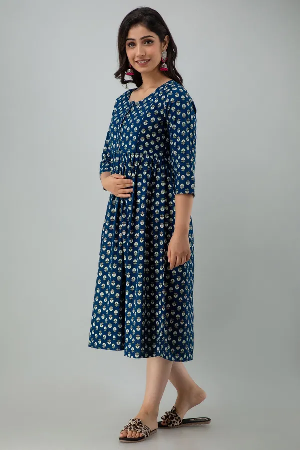 Blue_Cotton_Blend_Floral_Print_Regular_Kurta_For_Women