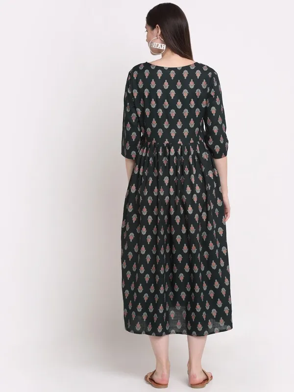 Black_Viscose_Rayon_Floral_Print_Regular_Kurta_For_Women
