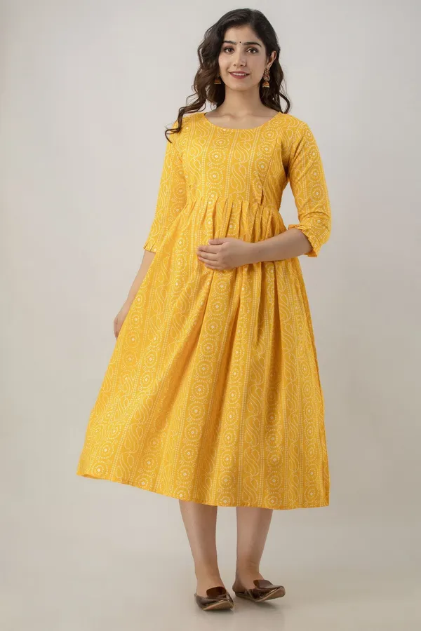 Yellow_Cotton_Blend_Regular_Gown_For_Women