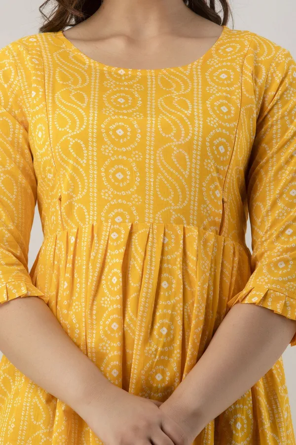 Yellow_Cotton_Blend_Regular_Gown_For_Women