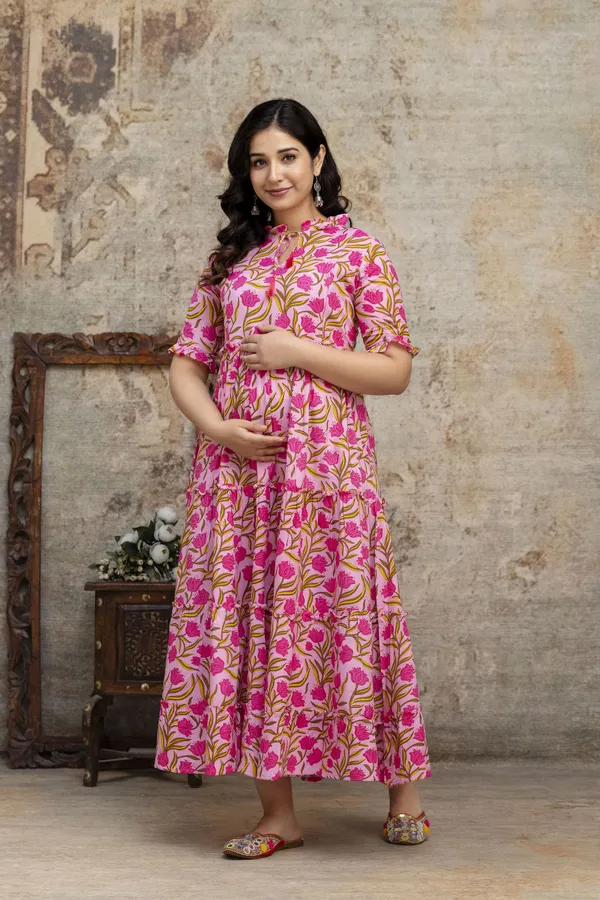 Pink_Cotton_Rayon_Floral_Print_Regular_Gown_For_Women