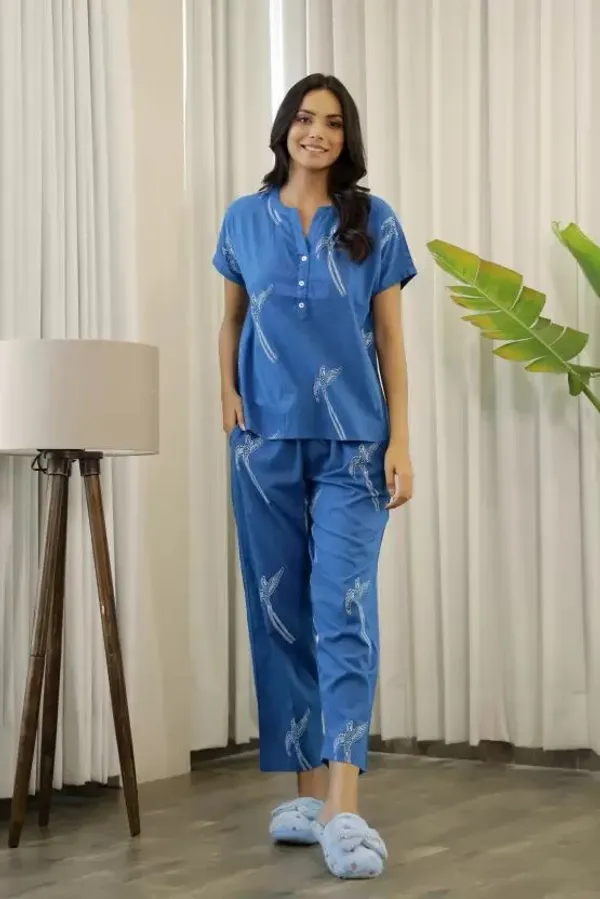 Blue_Cotton_Printed_Night_Suit_For_Women