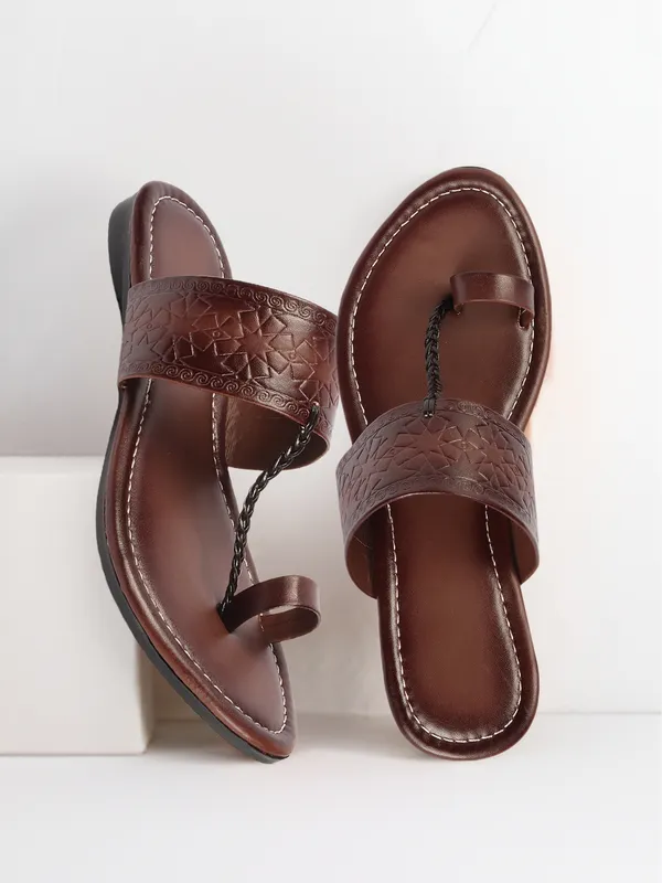 Kolhapuri_Brown_Pu_Leather_Flats_For_Women