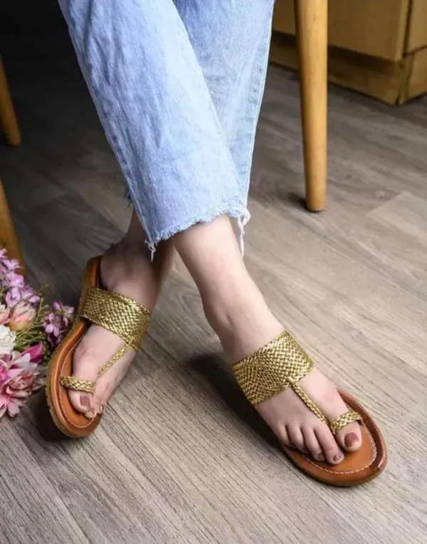 Golden_Kolhapuri_Pu_Leather_Flats_For_Women