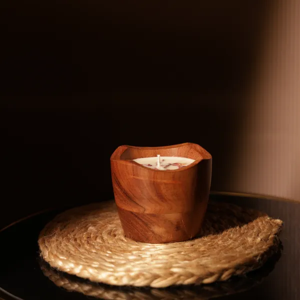 Wooden_Urli