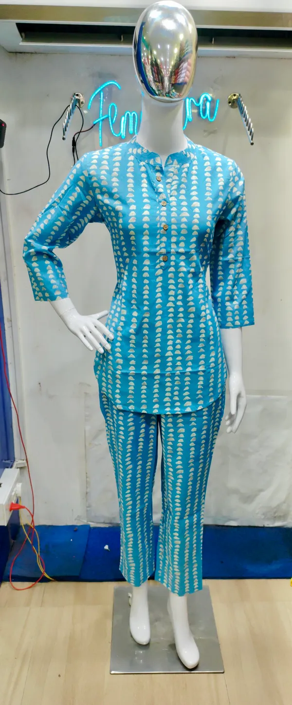 Blue_Premium_Cotton_Geometric_Print_Lounge_Wear_Set_For_Women