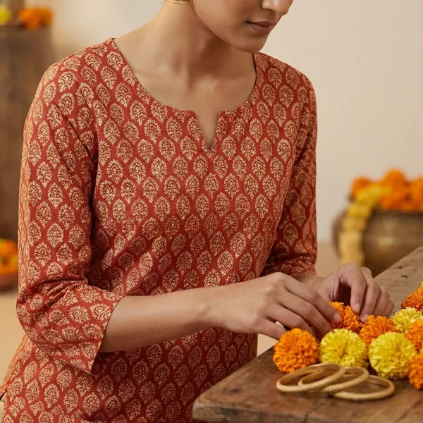 Red_And_Gold_Premium_Cotton_Printed_Kurti_Set_For_Women