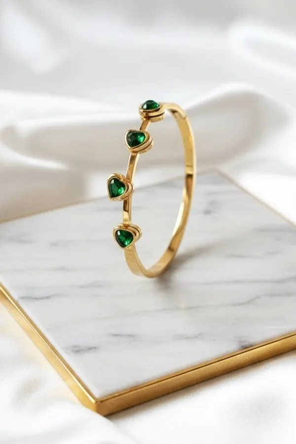 Emerald_Hearts_Bangle_Bracelet
