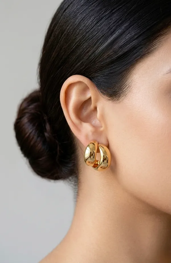 Hollow_Crescent_Hoop_Earrings