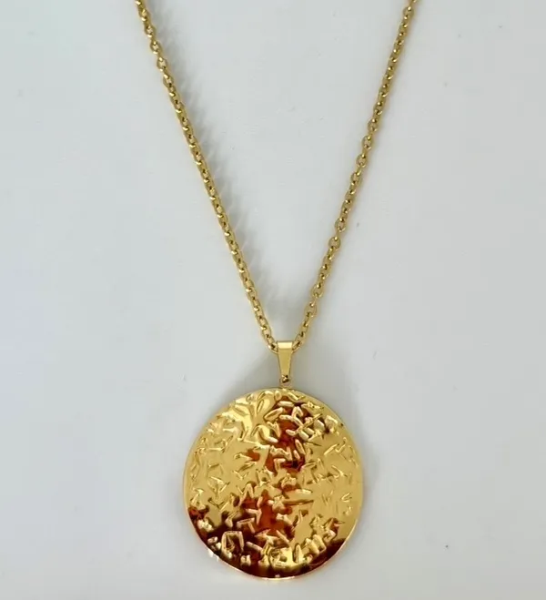 Hammered_Round_Pendant_Necklace