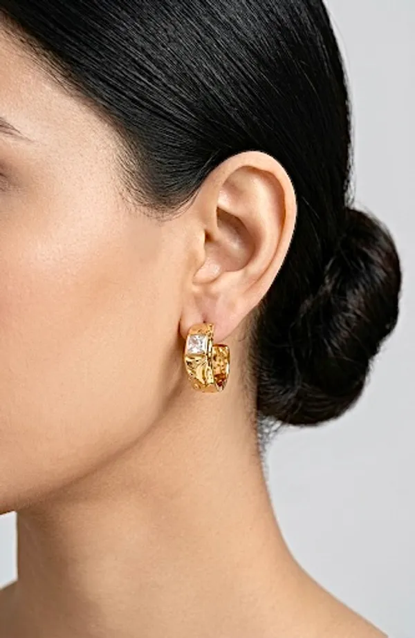 Sarah_Square_Cut_Zircon_Eched_Luxe_Hoop_Earrings